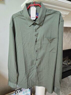 NWT COOFANDY dress shirt solid dark green XL